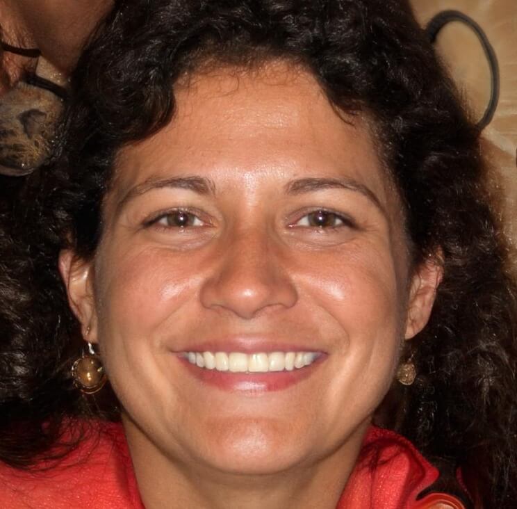 Fernanda M.